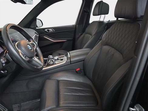 Used 2023 BMW X5 M50i w/ Executive Package image 18