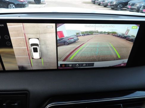 Certified 2025 Nissan Armada PRO-4X image 32