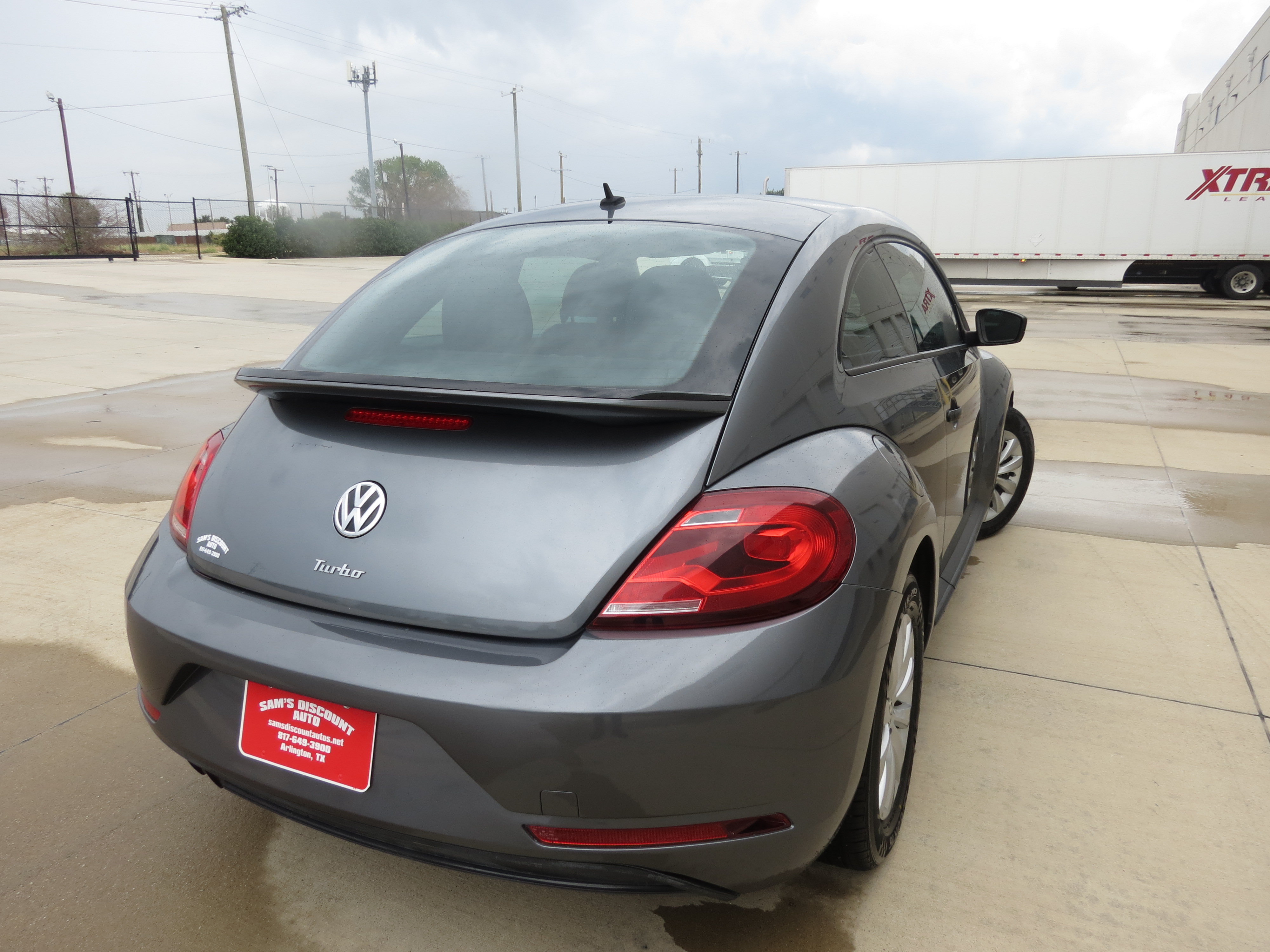 Used 2017 Volkswagen Beetle 1.8T S FWD image 4