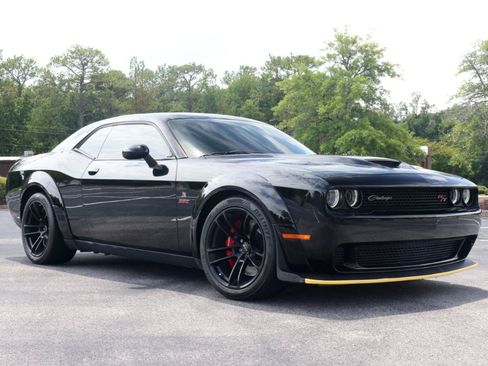 Used 2020 Dodge Challenger R/T Scat Pack RWD image 6