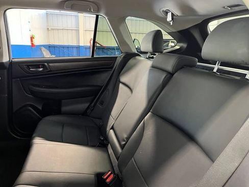 Used 2016 Subaru Outback 2.5i Limited AWD/4WD image 18