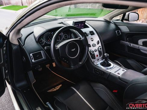 Used 2017 Aston Martin V12 Vantage S image 13