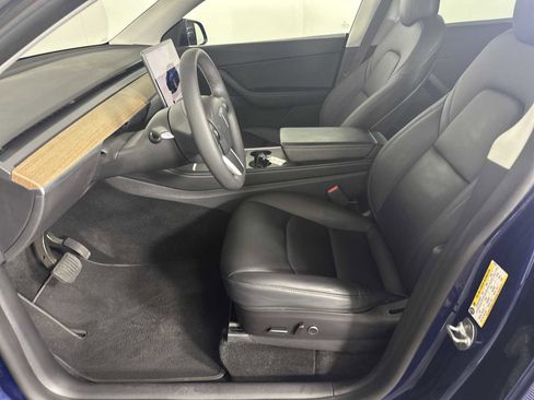 Used 2022 Tesla Model Y Long Range AWD/4WD image 8