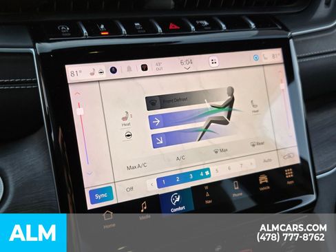 Used 2024 Jeep Grand Cherokee Limited image 21