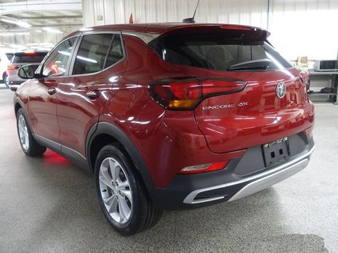 Used 2021 Buick Encore GX Preferred w/ Cold Weather Comfort Package FWD image 5