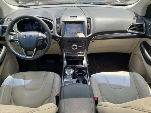 Used 2019 Ford Edge Titanium w/ Equipment Group 301A AWD/4WD image 14