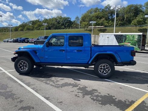 New 2025 Jeep Gladiator Rubicon image 4