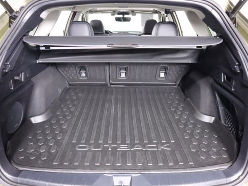 Used 2022 Subaru Outback Limited image 36