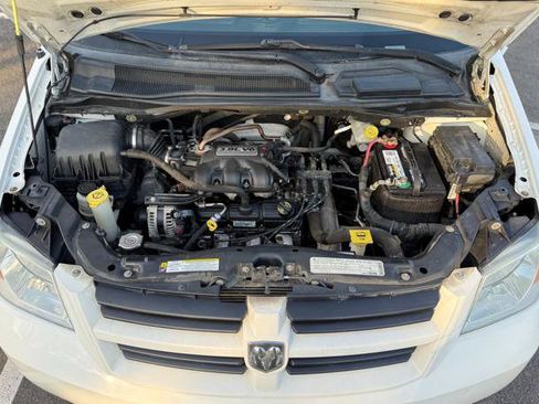 Used 2010 Dodge Grand Caravan Hero FWD image 23