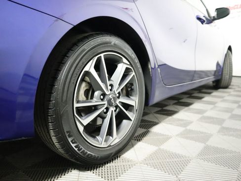 Used 2023 Kia Forte LXS image 12