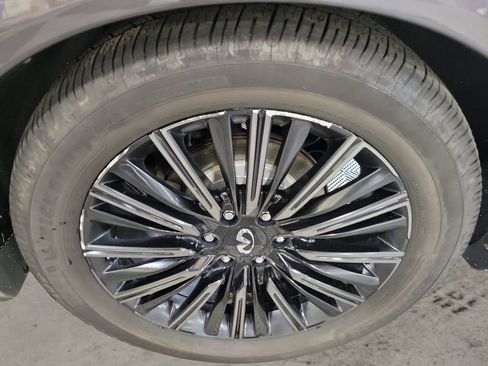 Used 2019 INFINITI QX80 Limited w/ All-Season Package image 10