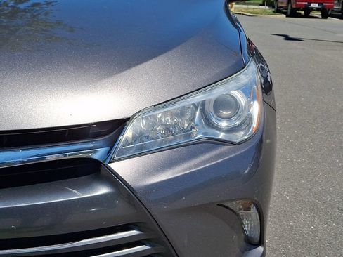 Used 2015 Toyota Camry LE FWD image 10