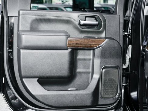 Used 2023 GMC Sierra 2500 SLE w/ SLE Convenience Package image 29