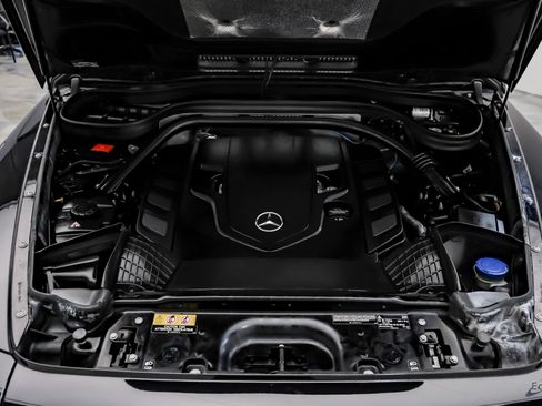 Used 2022 Mercedes-Benz G 550 image 4