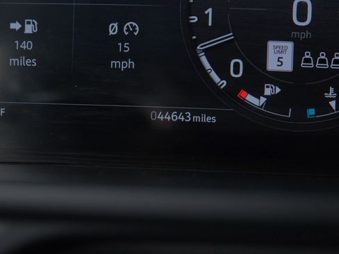 Used 2023 Land Rover Defender 110 V8 image 79