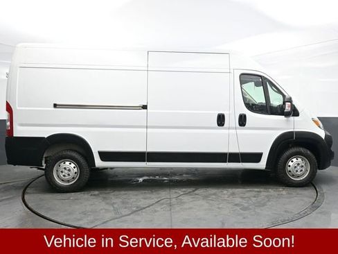 Used 2025 RAM ProMaster 2500 w/ Convenience Group image 8