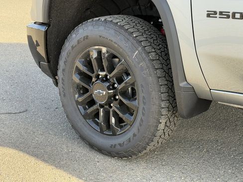 New 2026 Chevrolet Silverado 2500 Custom w/ Custom Value Package image 34