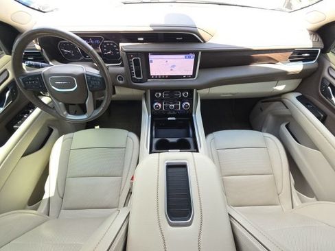 Used 2021 GMC Yukon Denali w/ Denali Premium Package RWD image 42