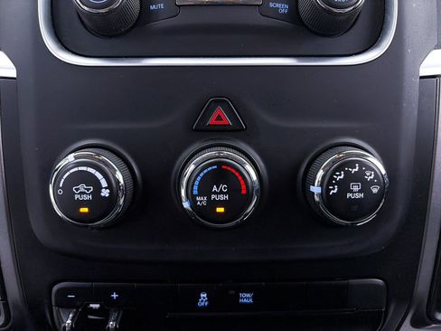 Used 2023 RAM 1500 Classic SLT image 22