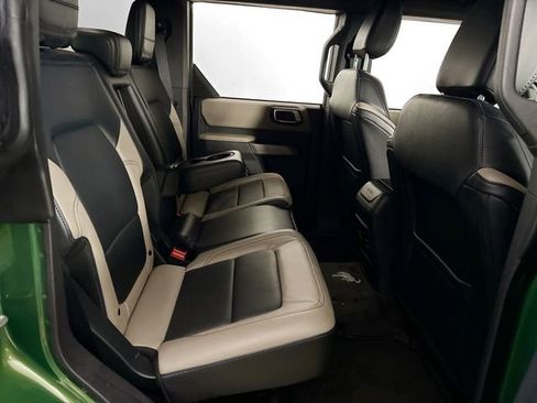 Used 2023 Ford Bronco Wildtrak image 37