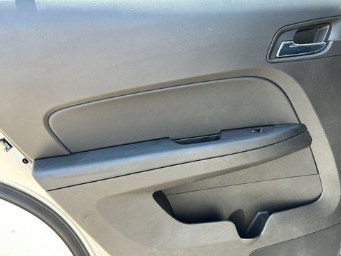 Used 2017 Chevrolet Equinox LT w/ Convenience Package FWD image 30