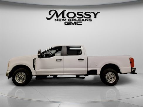 Used 2023 Ford F250 XL w/ XL Chrome Package image 8