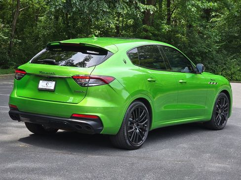 Used 2023 Maserati Levante Modena AWD/4WD image 6