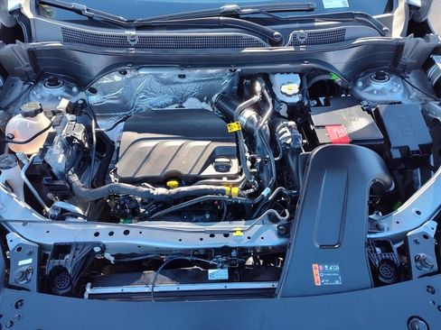 Certified 2025 Chevrolet Trax LT image 21