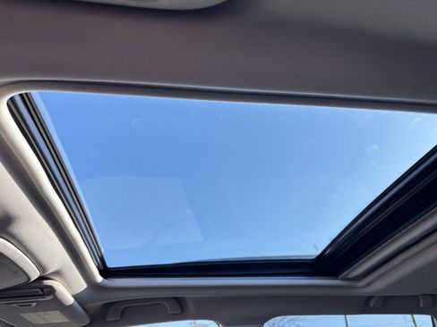 Used 2023 Subaru Forester Premium w/ Popular Package #1 image 5