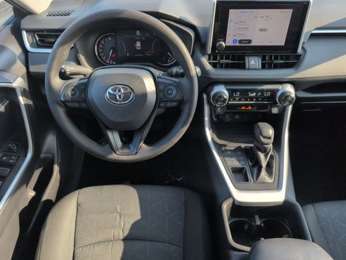 Used 2024 Toyota RAV4 XLE AWD/4WD image 28