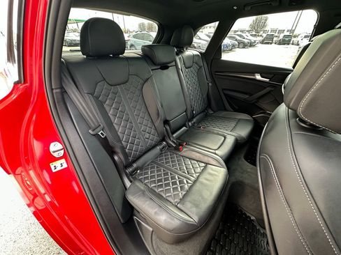 Used 2024 Audi SQ5 Prestige image 28