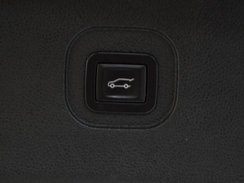 Used 2017 Chevrolet Equinox Premier w/ Enhanced Convenience Package AWD/4WD image 11