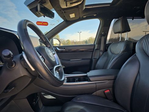 Used 2023 Hyundai Palisade Calligraphy image 23