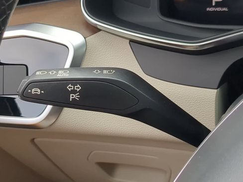 Used 2025 Audi A6 2.0T Premium image 28