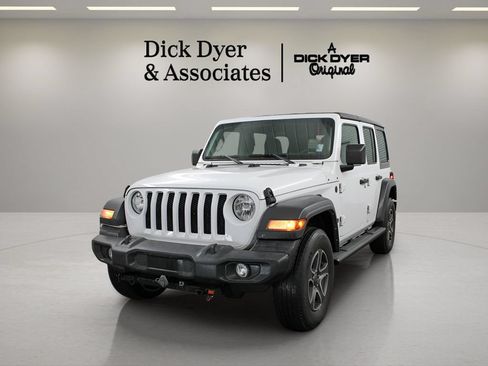 Used 2022 Jeep Wrangler Unlimited Sport AWD/4WD image 7