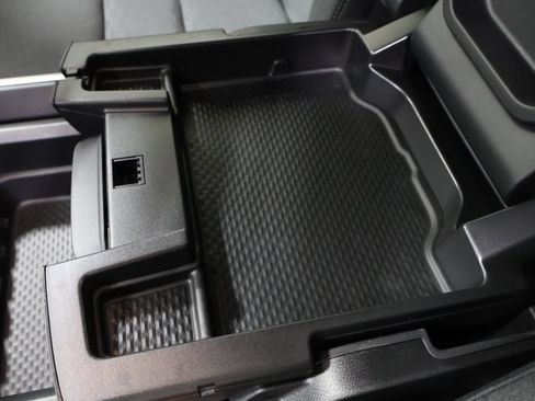 New 2026 RAM 1500 4x4 Quad Cab image 24