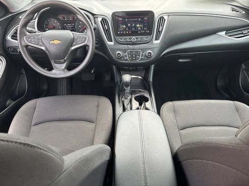 Used 2024 Chevrolet Malibu LT FWD image 12
