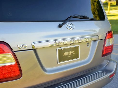 Used 2007 Toyota Land Cruiser AWD/4WD image 43