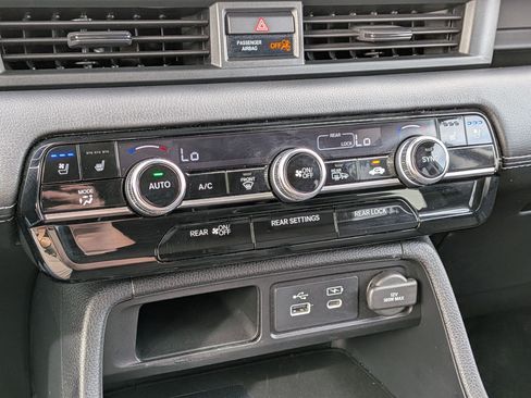 Certified 2023 Honda Pilot Elite image 23