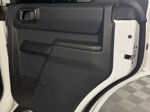 Used 2025 Ford Bronco Big Bend image 32