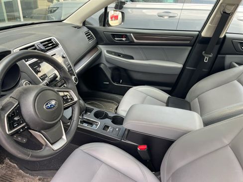 Used 2019 Subaru Legacy 3.6R Limited AWD/4WD image 7