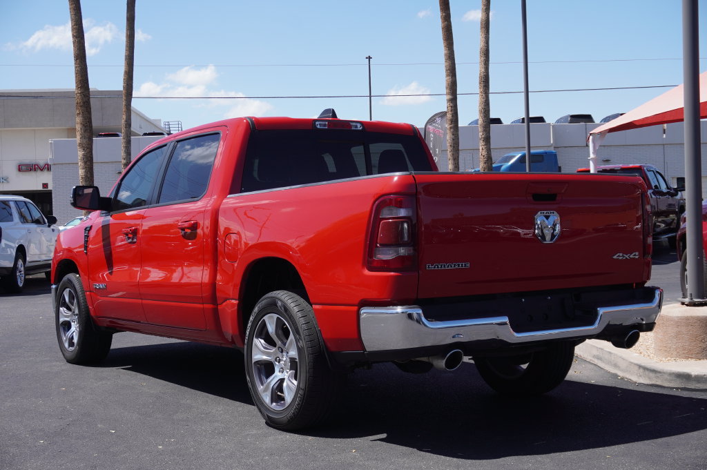 Used 2023 RAM 1500 Laramie AWD/4WD image 3