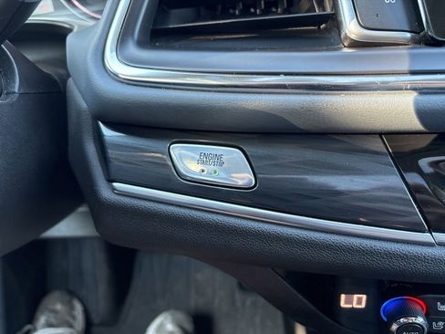 Used 2018 Buick Enclave Premium w/ Experience Buick Package AWD/4WD image 25