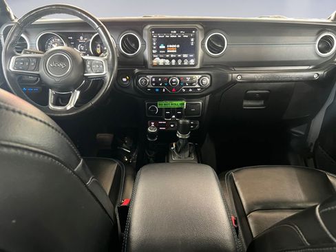 Certified 2022 Jeep Wrangler Unlimited Rubicon 4xe w/ Cold Weather Group image 15