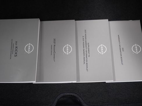 Used 2021 Nissan Kicks SR w/ SR Premium Package image 22