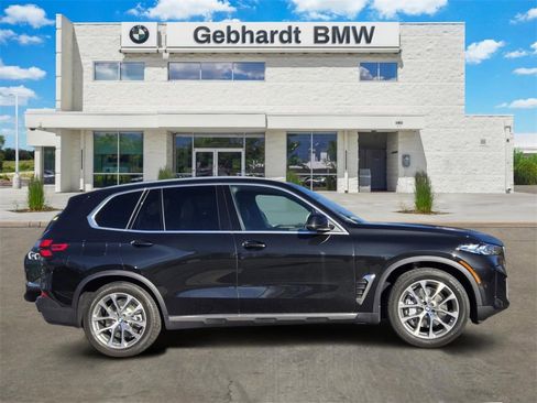 New 2026 BMW X5 xDrive50e w/ Premium Package image 4