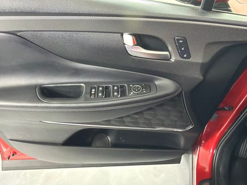 Used 2019 Hyundai Santa Fe AWD image 11