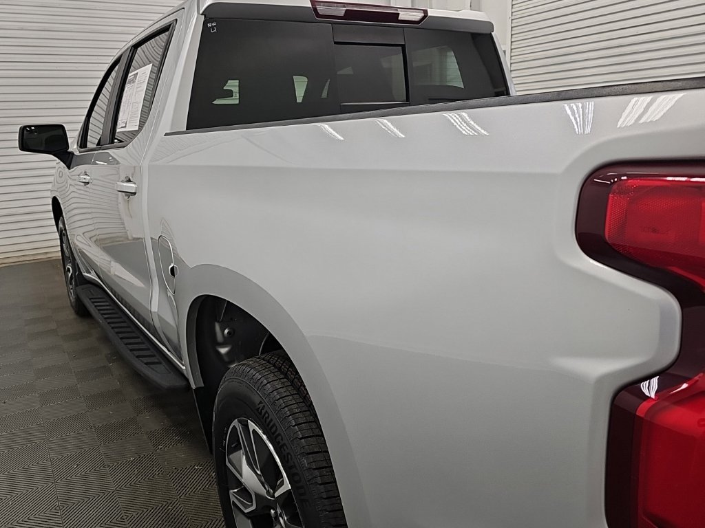 Used 2022 Chevrolet Silverado 1500 RST w/ Convenience Package II RWD image 7
