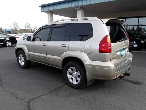 Used 2003 Lexus GX 470 image 3