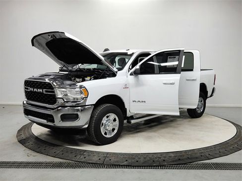 Used 2022 RAM 2500 Big Horn image 11